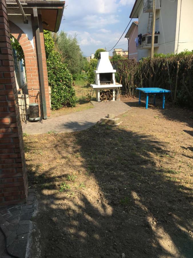 Casa Degli Zii Appartamento Letizia Luni Eksteriør billede